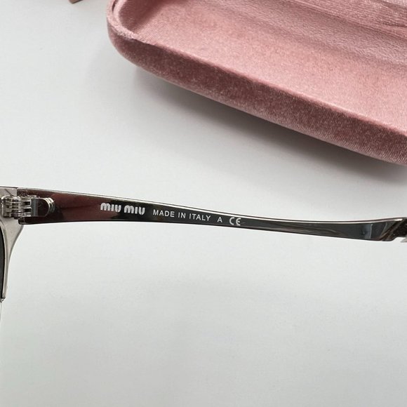 Miu miu sunglasses SMU 50P GAQ-4M1 with Miu Miu case main image 5